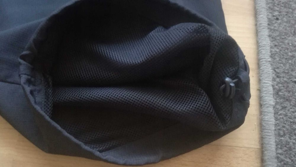 Męskie krótkie spodenki ADIDAS CLIMALITE r.M stan bardzo dobry