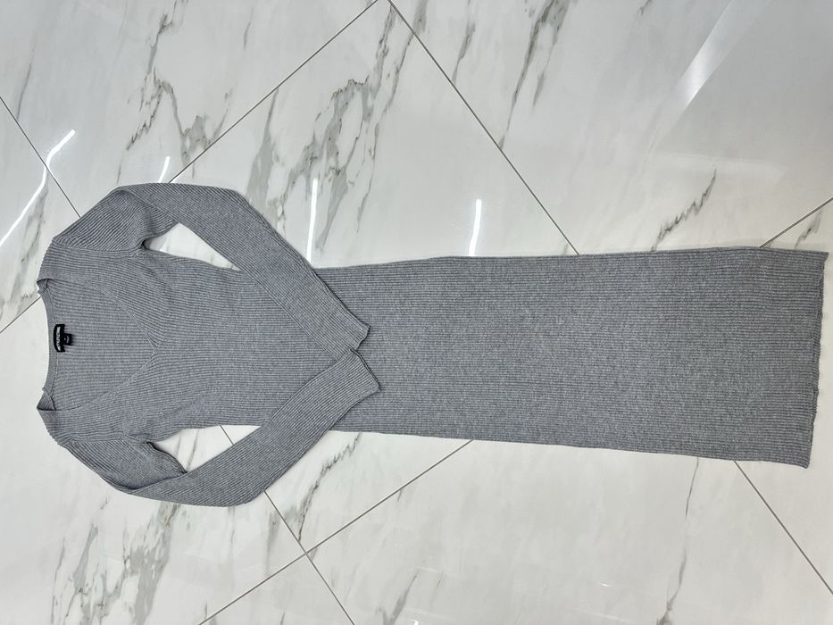 Сіра сукна в рубчик