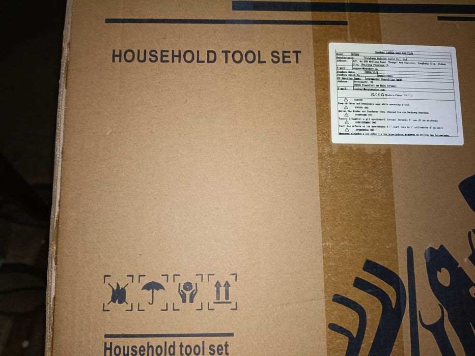 Household tool set zestaw. Narzedzi