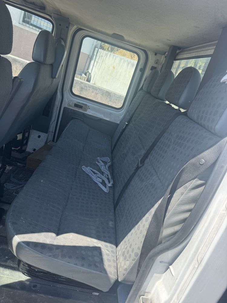 Ford Transit Caixa Aberta 2009 – Motor com distribuição partida