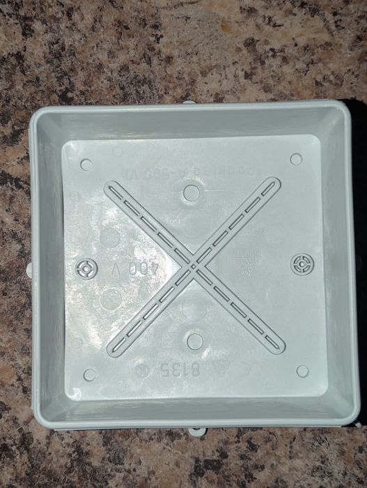 Монтажная коробка Копос