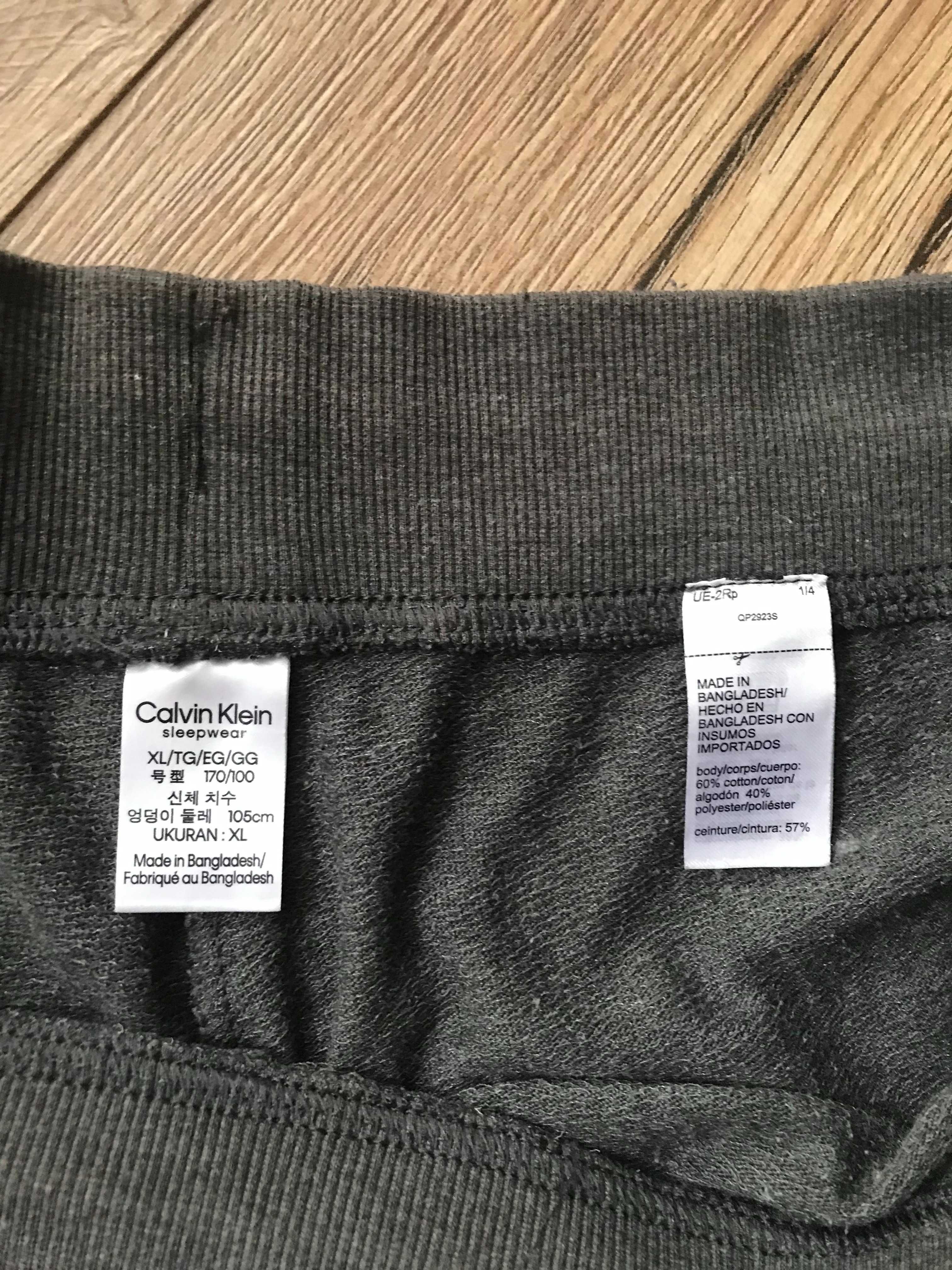 Spodnie dresowe Calvin Klein Slim rozm. XL