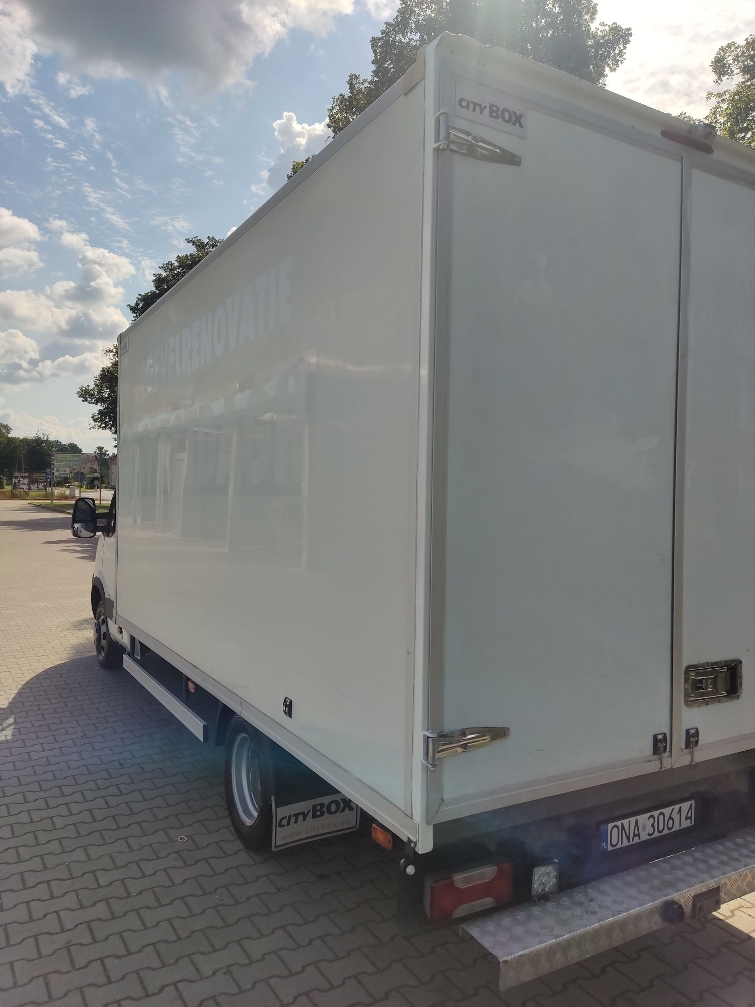 IVECO DAILY 40C  3,0 kontener