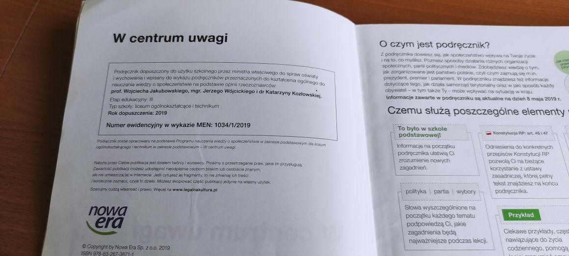 W centrum uwagi 1. Podręcznik do wiedzy o społeczeństwie.