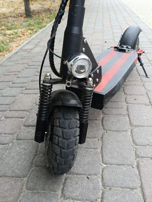 Продам електросамокат