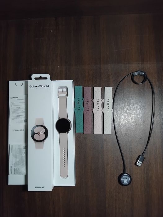 Смарт годинник sumsung galaxy watch 4
