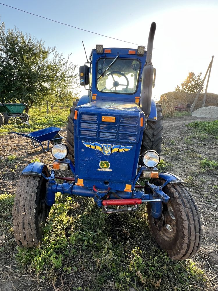 Продам тратор Т-40