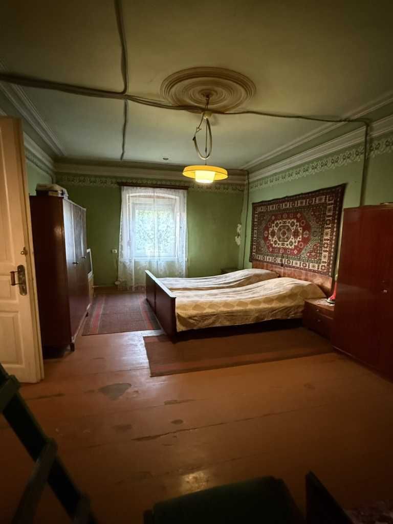 Продається частина будинку у зручному районі біля ТРЦ "Конкорд"