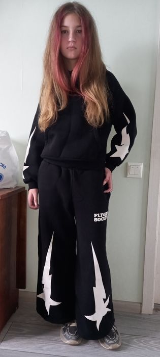 Тёплый плотный костюм на девочку