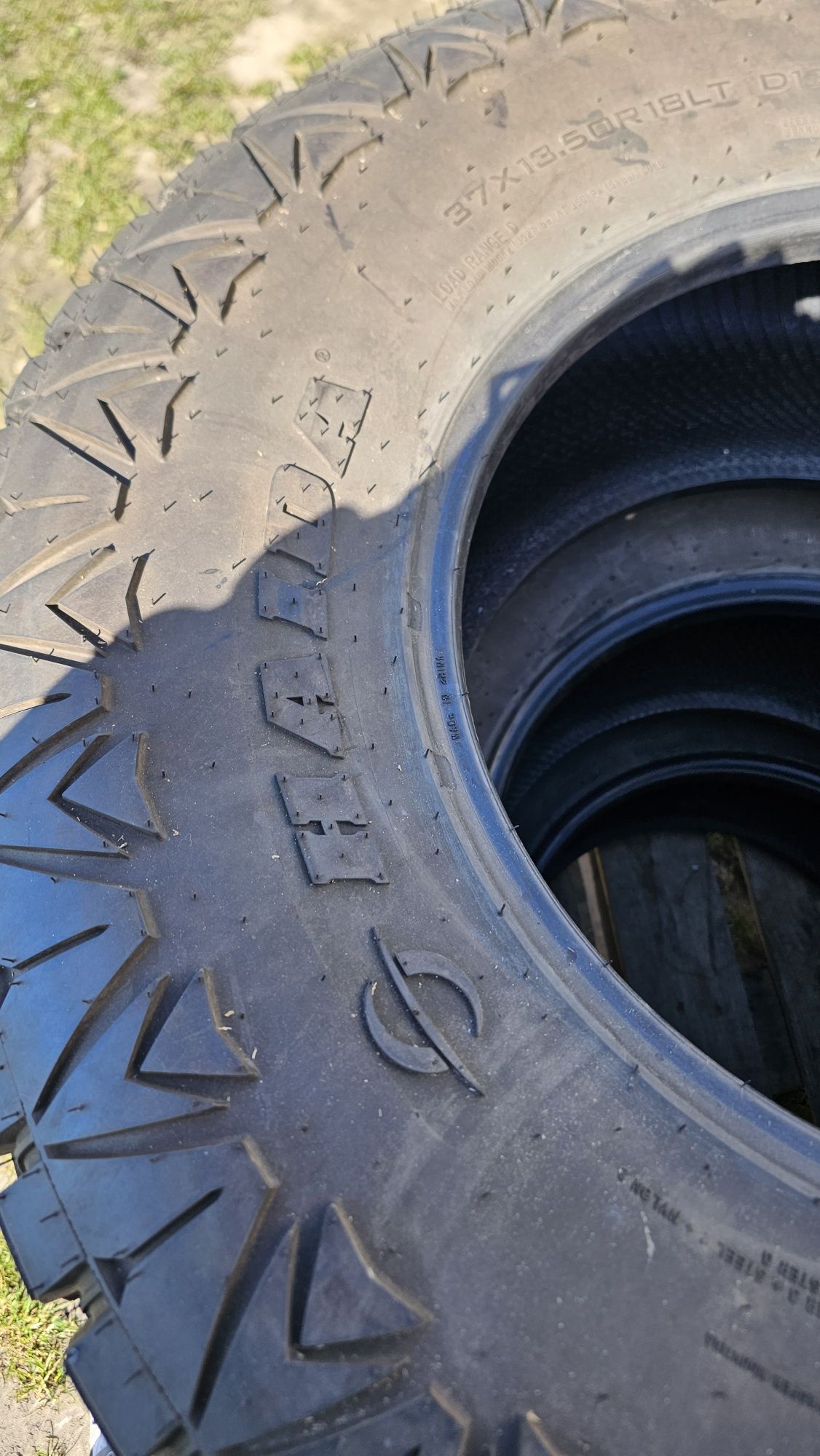 37x13.5x18 Opony MT