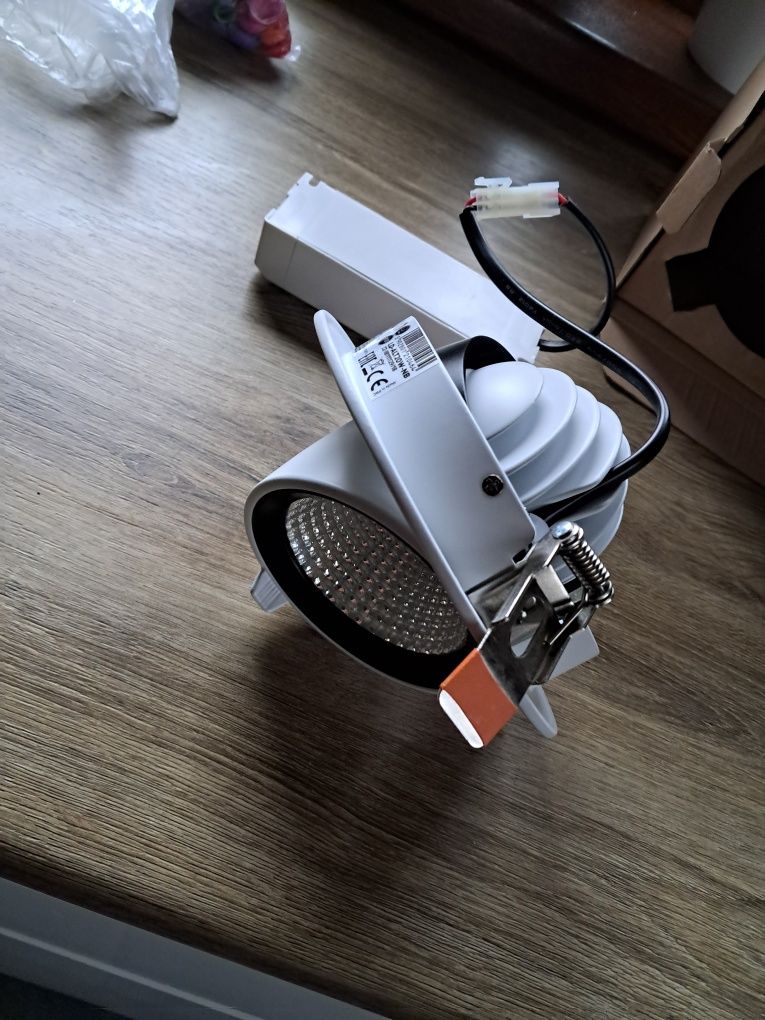 Lampy sufitowe nowe