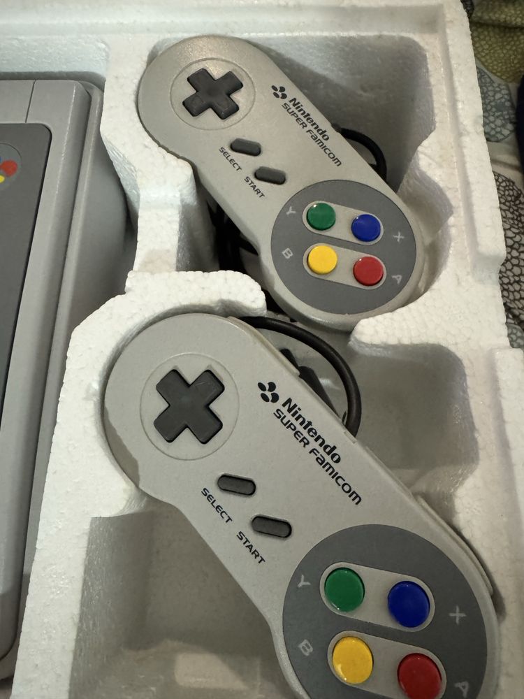 Super Nintendo Famicom