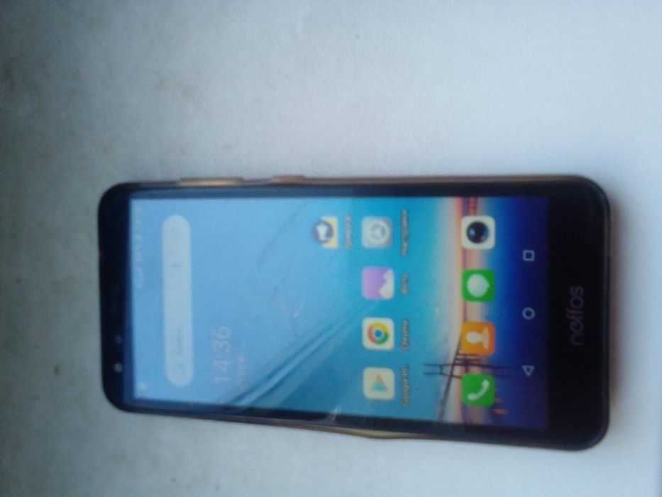 смартфонZTE Blade210 самсунг галакси J3в идеальном состоя.новый Neffos
