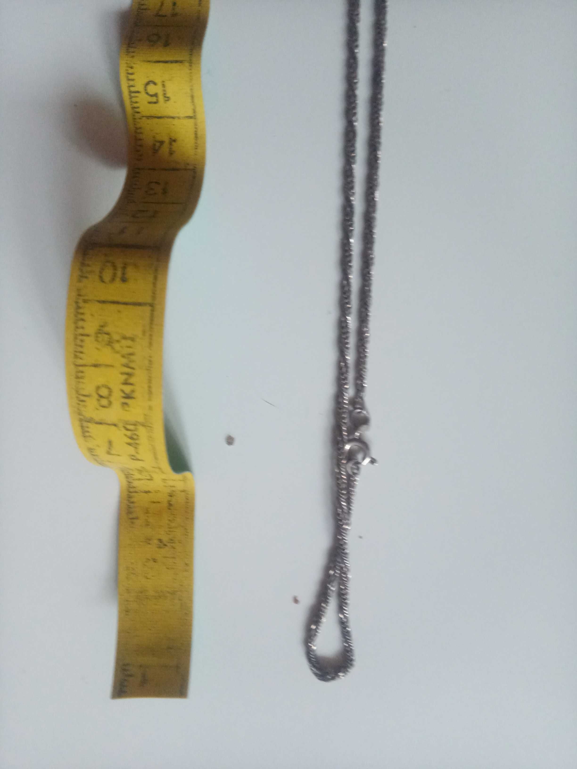 Naszyjnik srebrny z Zawieszką bursztynu