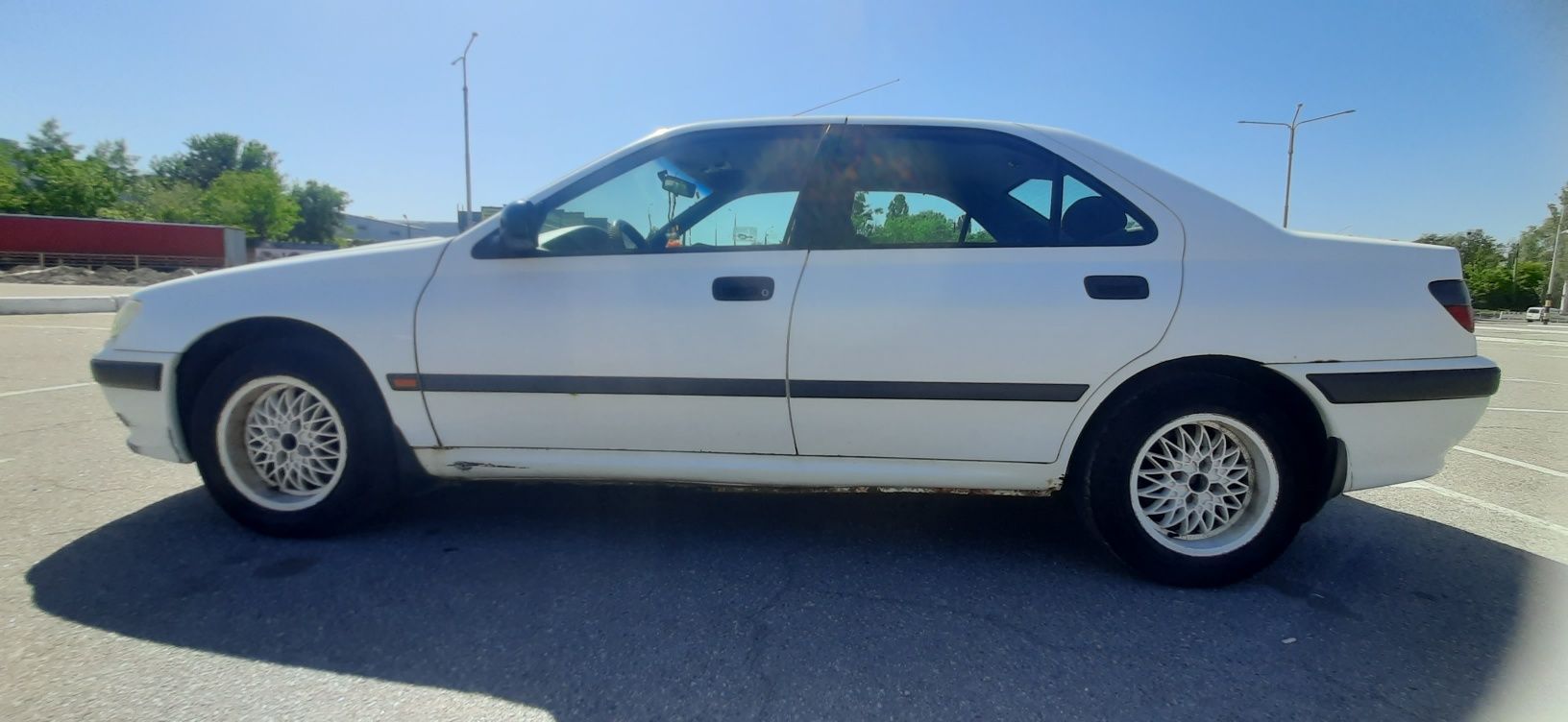 Продаю Peugeot 406 бензин