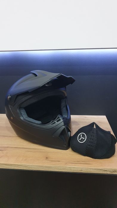Kask rozmiar M. Rowerowy crossowy na hulajnoge