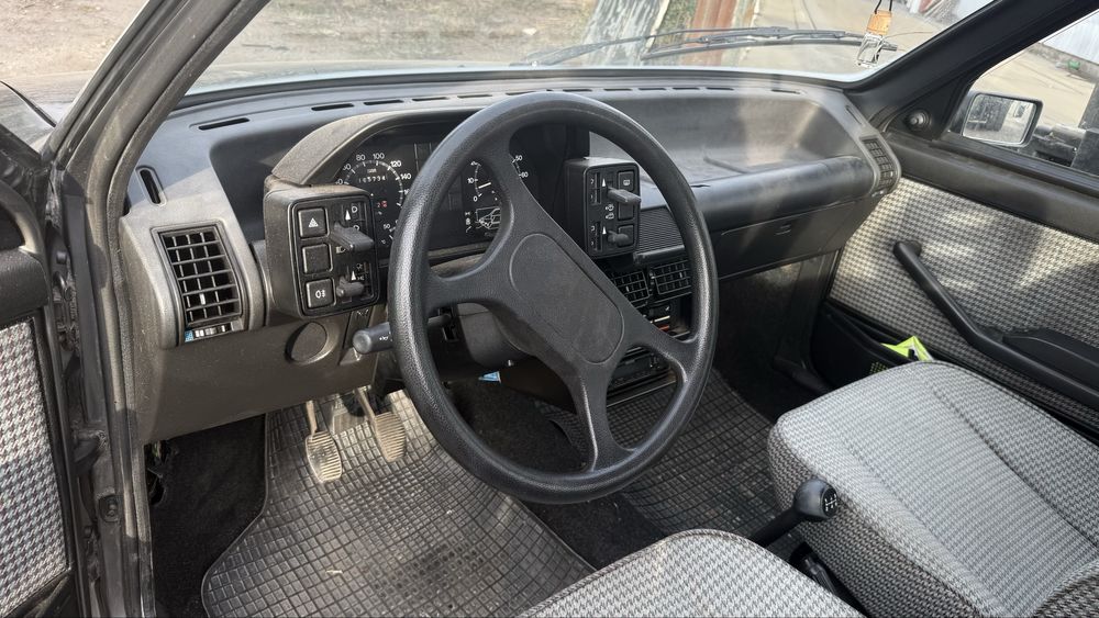 Conjunto de bancos e quartelas Fiat uno 1988