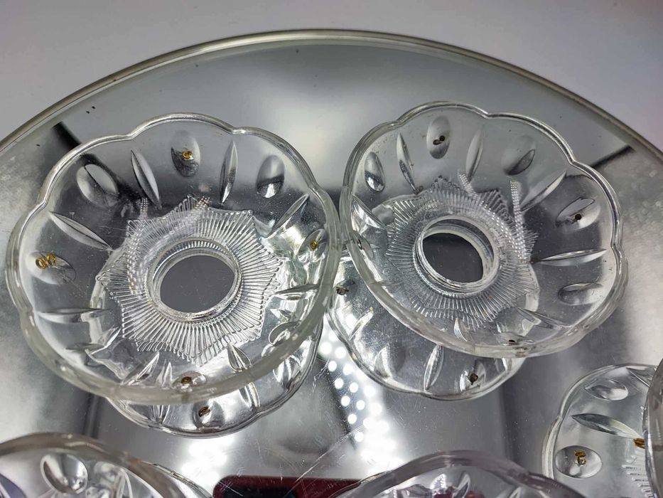 Stara szklana miseczka na żyrandol,kinkiet,świecznik,cena za 1 sztukę