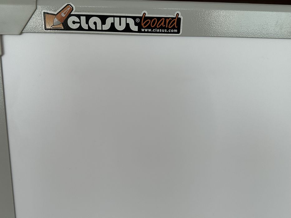 Інтерактивна дошка Clasus Board 85 + проєктор DW882ST