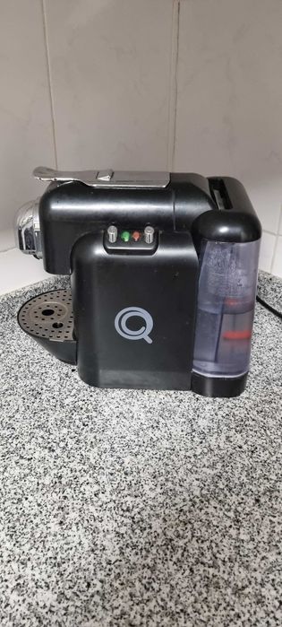 Máquina de café Delta Q