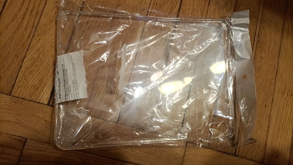 Etui pokrowiec przezroczyste na plecki do iPada 10 generacji. 2022