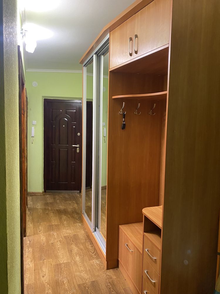 Подобово/Почасово.Критий ринок(ДНС) Госпіталь.Двокімнатна/Однокімнатна