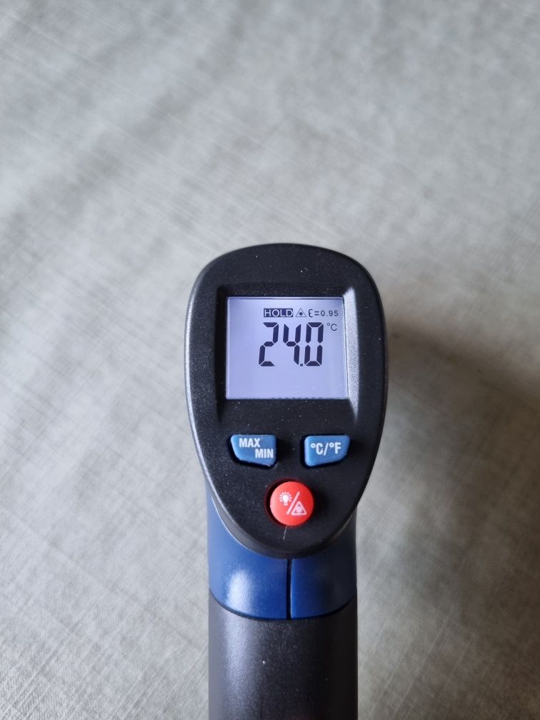 Laserowy miernik temperatury PCE-777. Nowy.