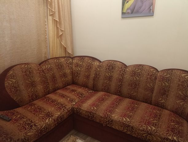 Продається угловий диван