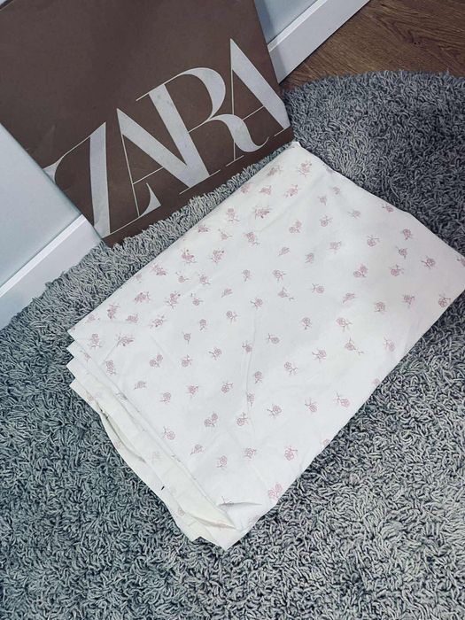 Piekna poszwa na kołdrę bawełna biała w różowe wzorki