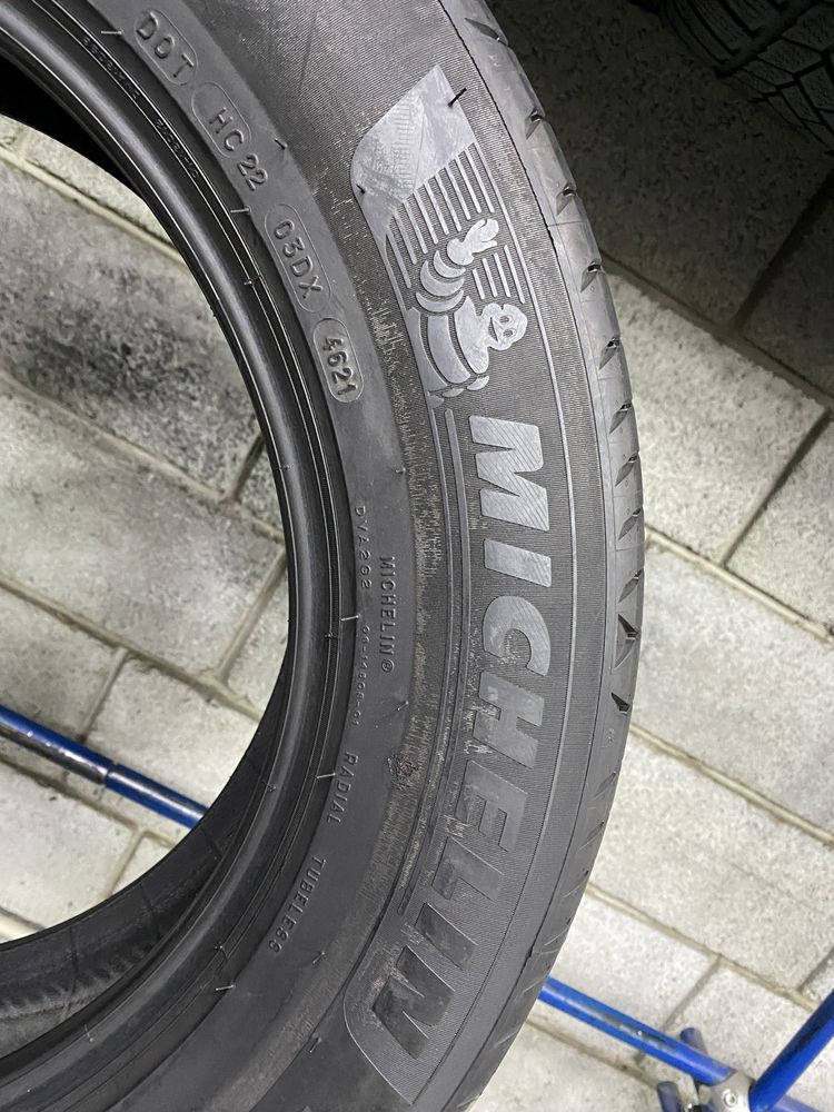 Літні шини 215/65 R17 (103V) MICHELIN