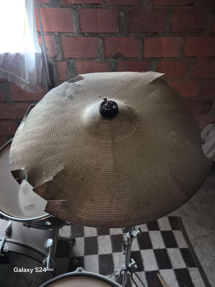Vendo bateria em estado razoavel