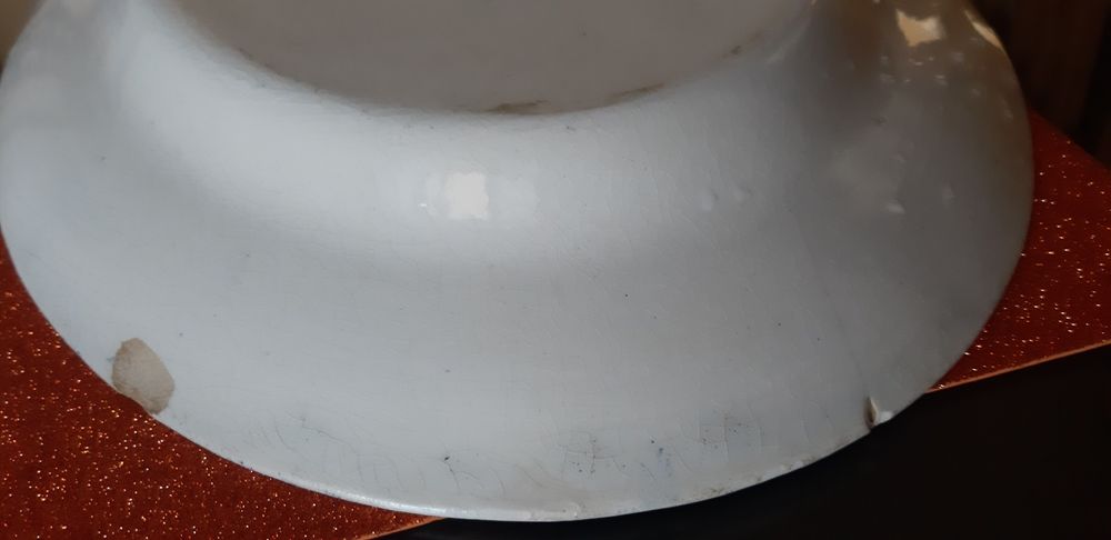 Travessa oval branca com motivos azuis