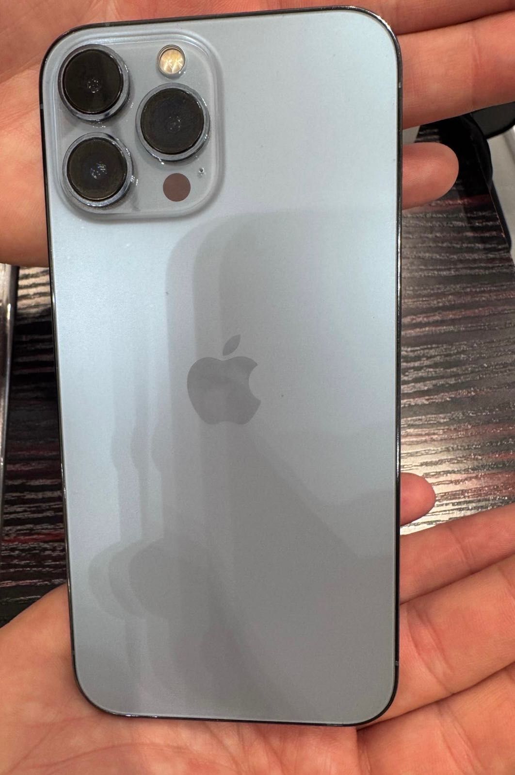 iPhone 13 Pro Max, 128gb, azul.