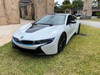2020   BMW    i8