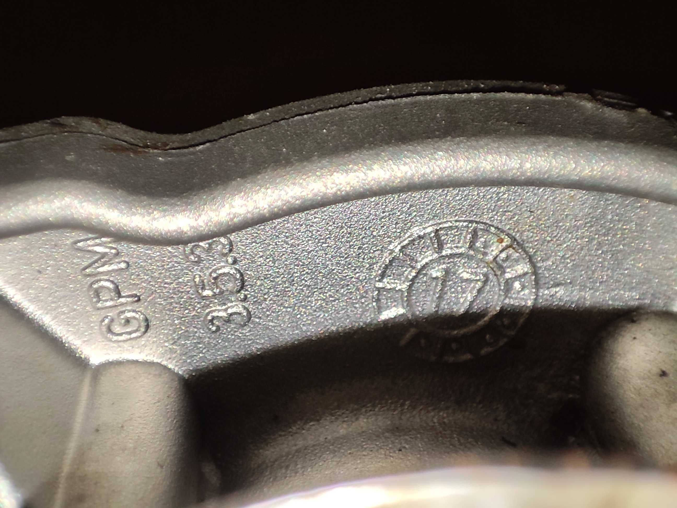 Помпа охолодження Volkswagen original 036121028a