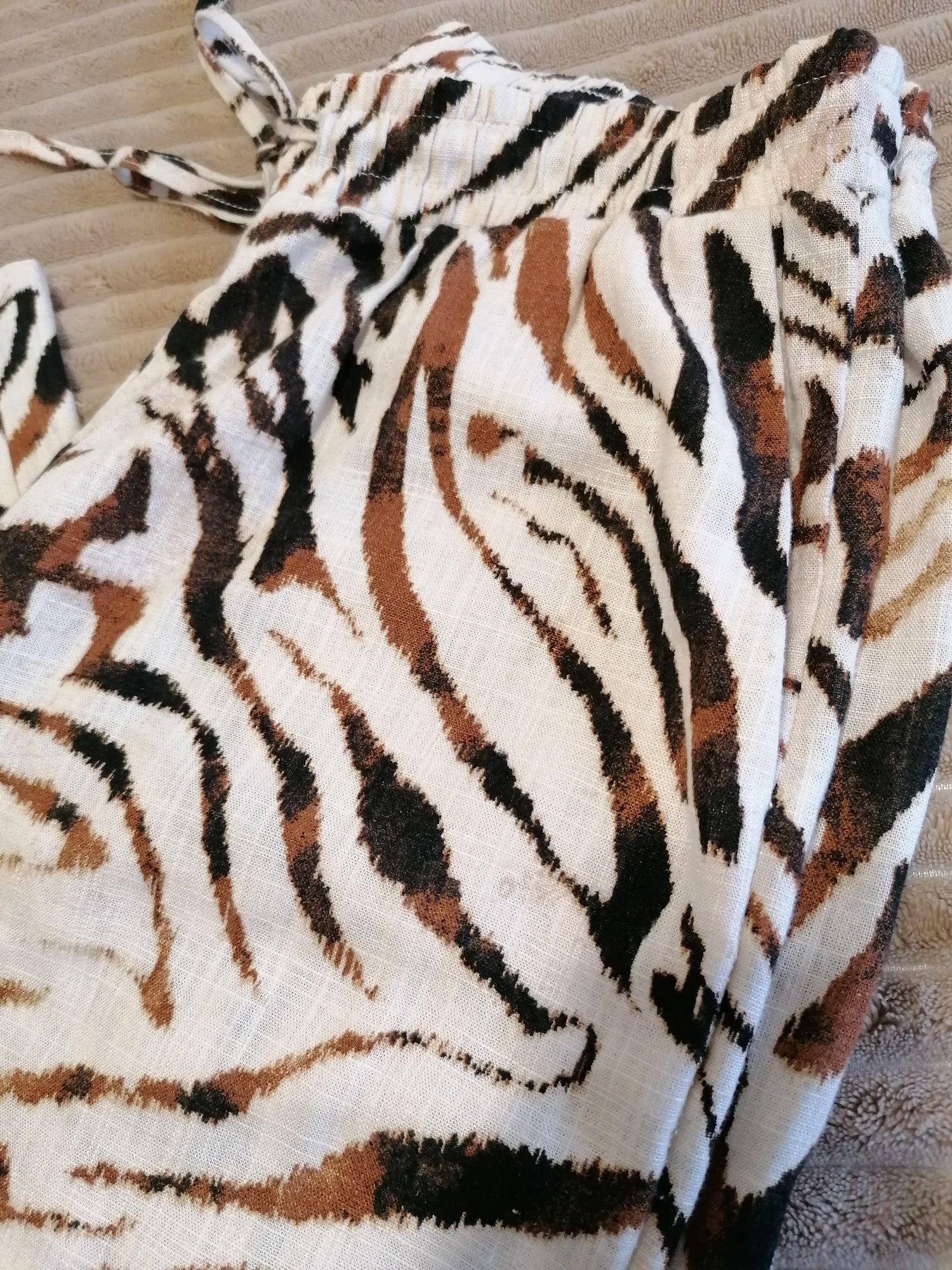 Calça de linho estampada