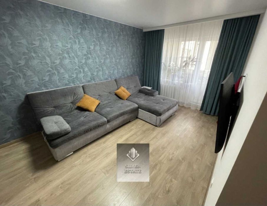 Продається 3х кімнатна квартира по Автозаводській.