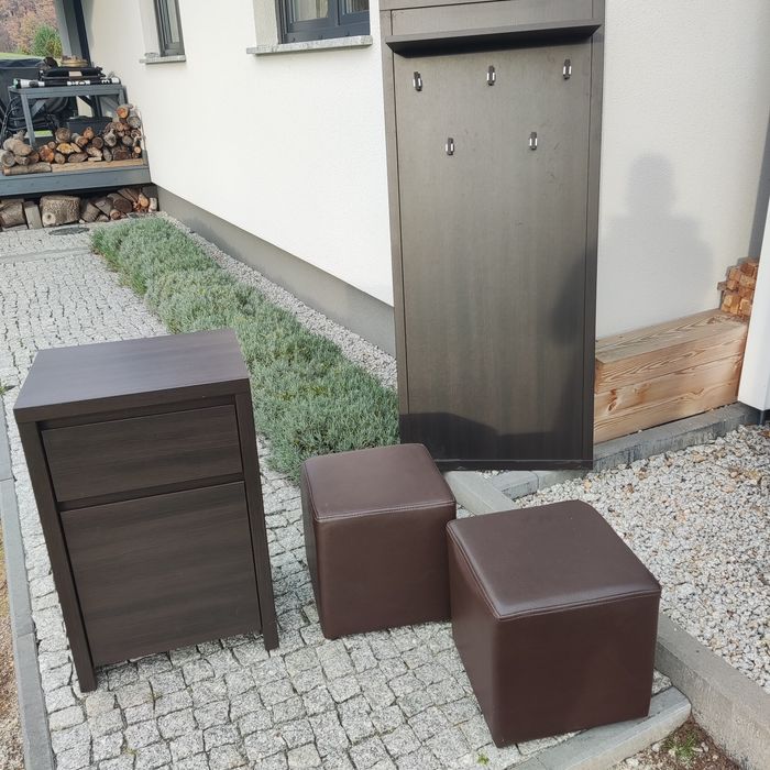 Meble do przedpokoju wieszak +  komoda Kaspian+ dwie pufy super stan!