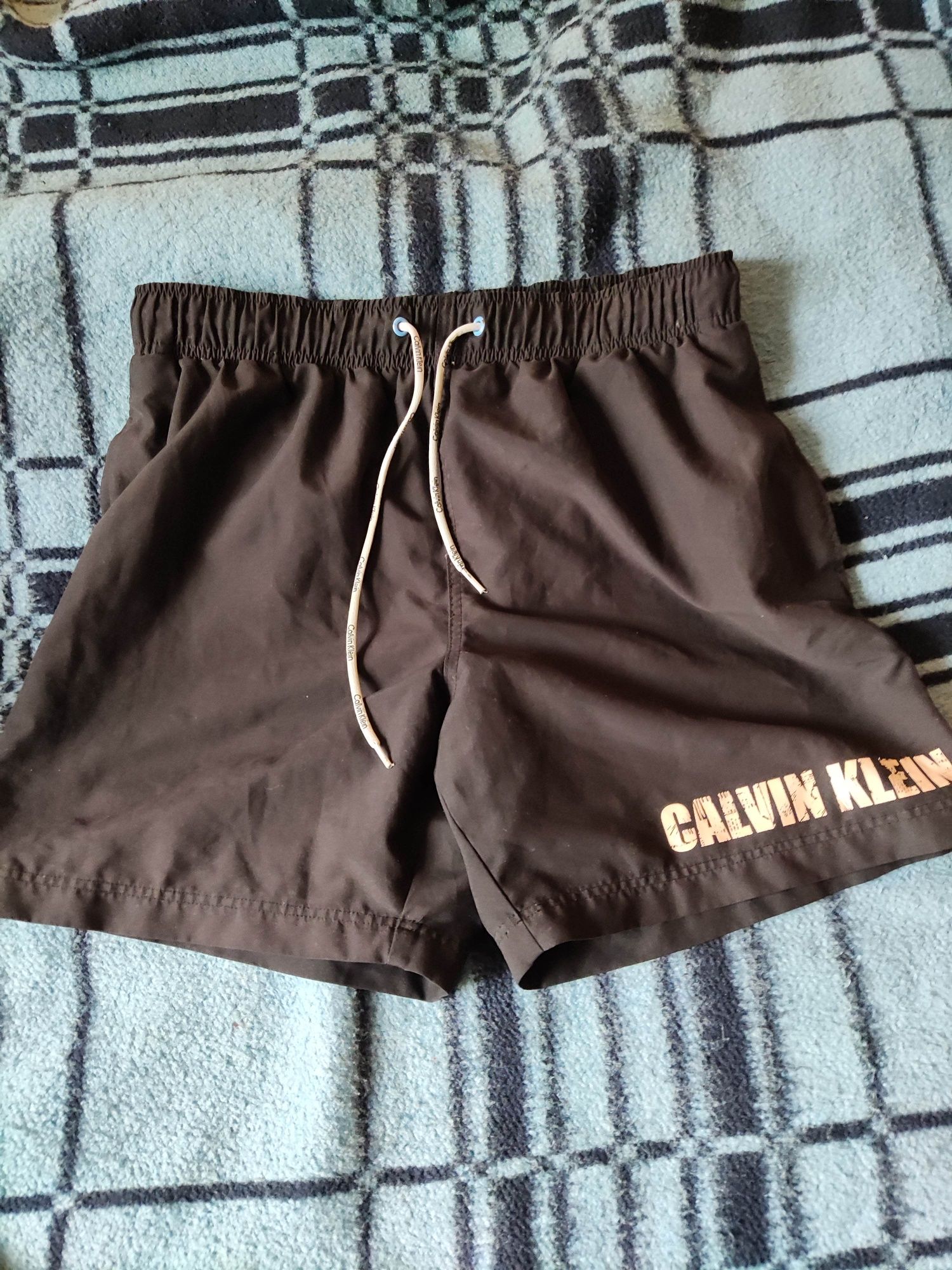 Spodnie krótkie Calvin Klein roz L
