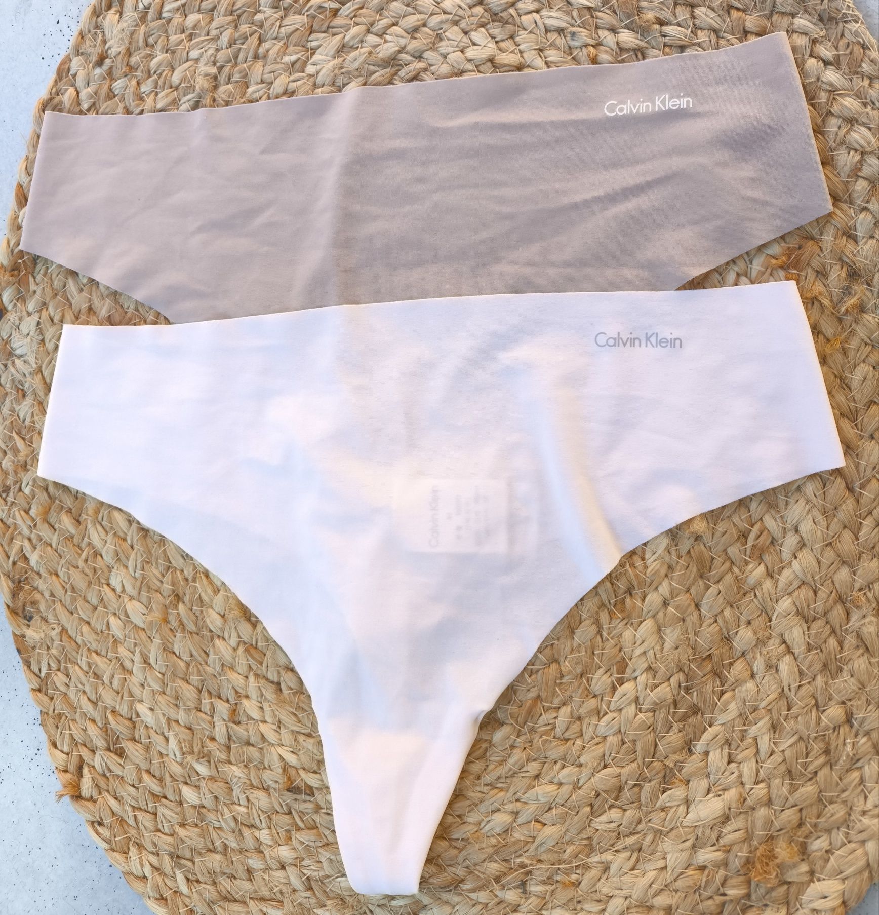 Stringi CK Calvin Klein M nowe dwie sztuki cieliste bezszwowe
