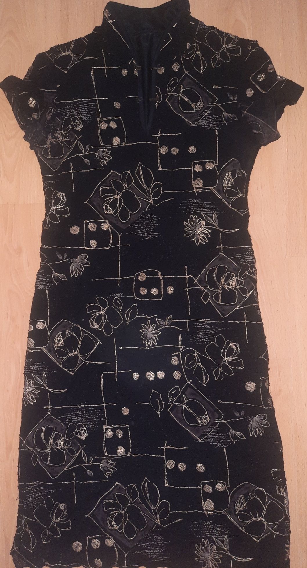Sukienka w stylu azjatyckim r.S