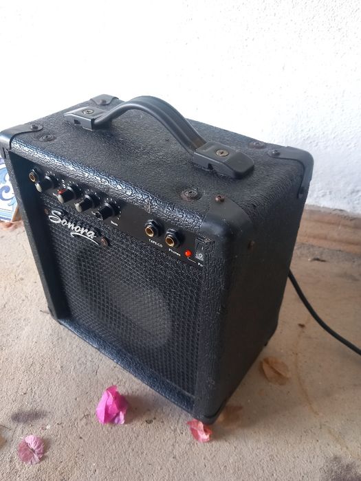 Amplificador guitarra 20W