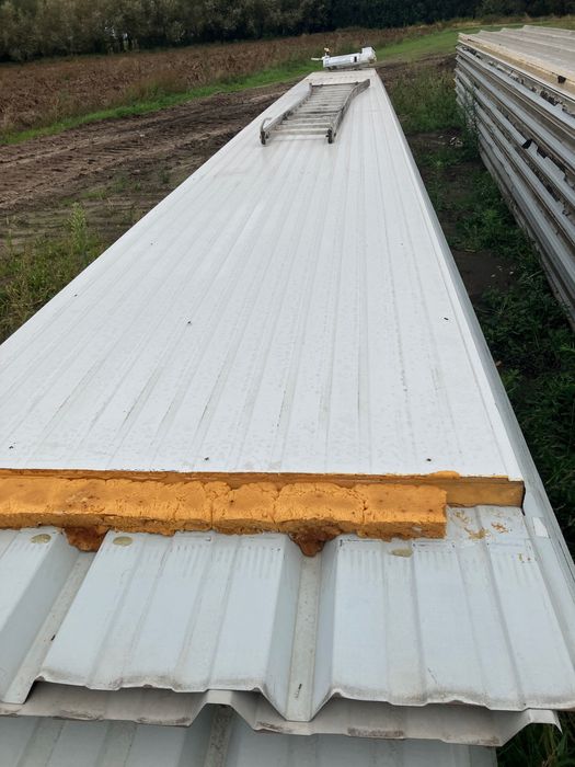 Płyta warstwowa obornicka grub 60 mm  11,2 m  długie 80 m2 używana