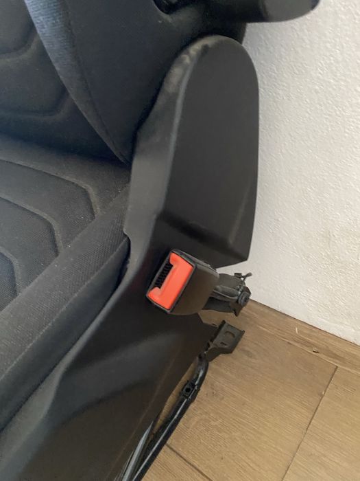 Fotele x2 do Iveco Daily 2023 stan doskonały