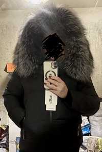 Жіноча зимога куртка з натуральним мехом