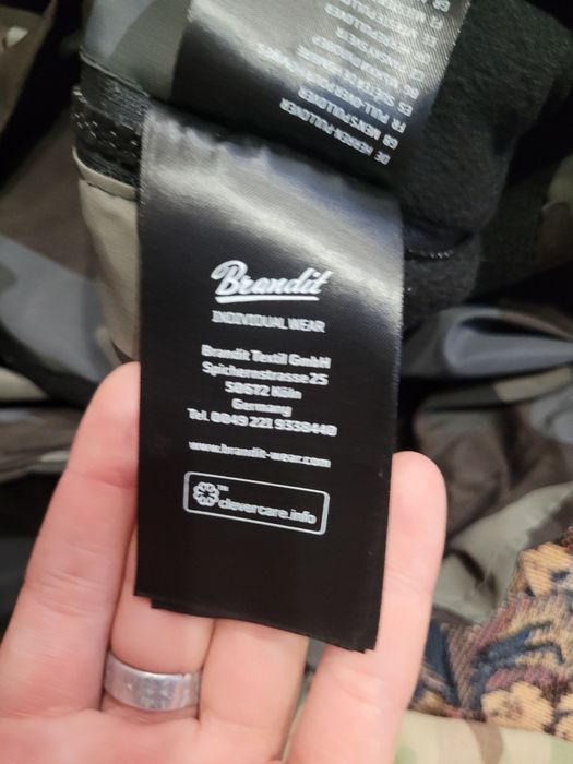 Анорак Brandit Windbreaker dark camo