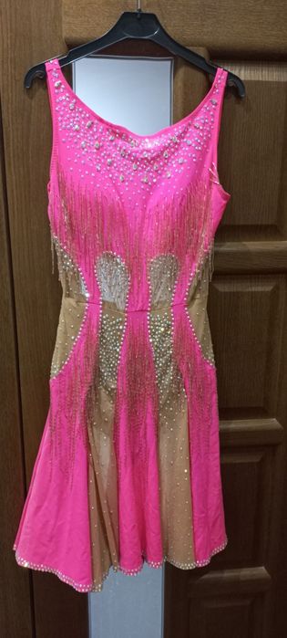 Сукня для латіни