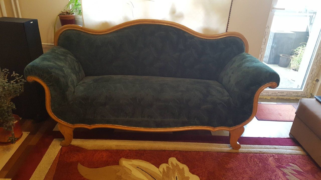 Przedwojenna sofa