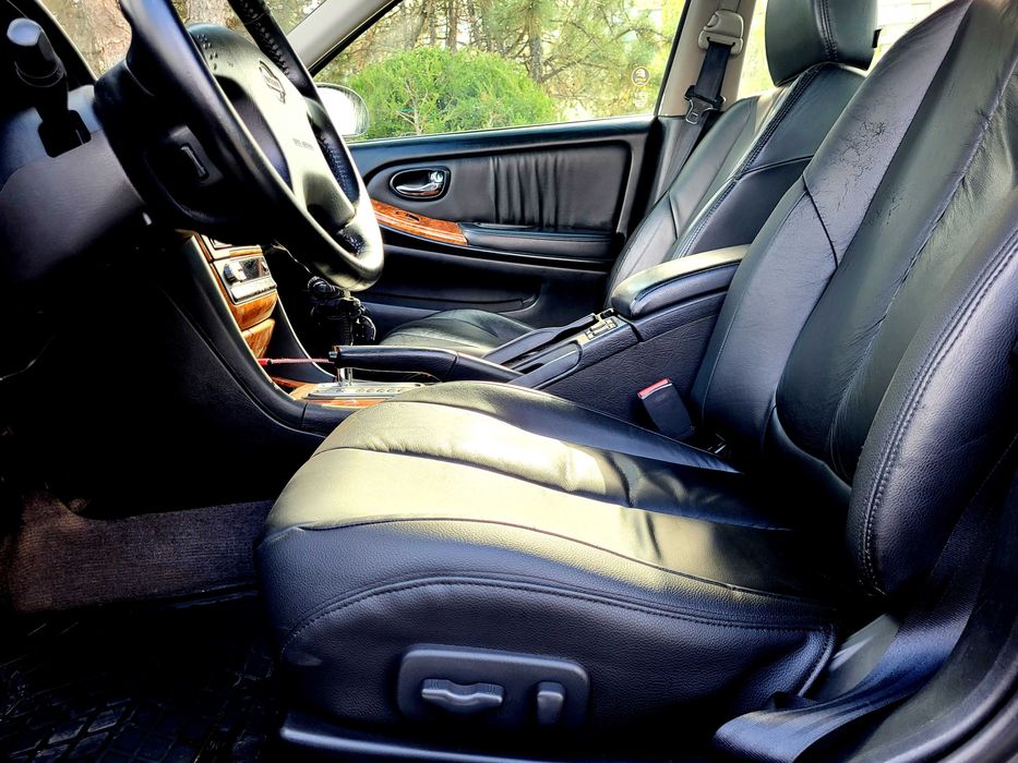 КРАСИВАЯ И УХОЖЕННАЯ Nissan-Maxima -Автомат