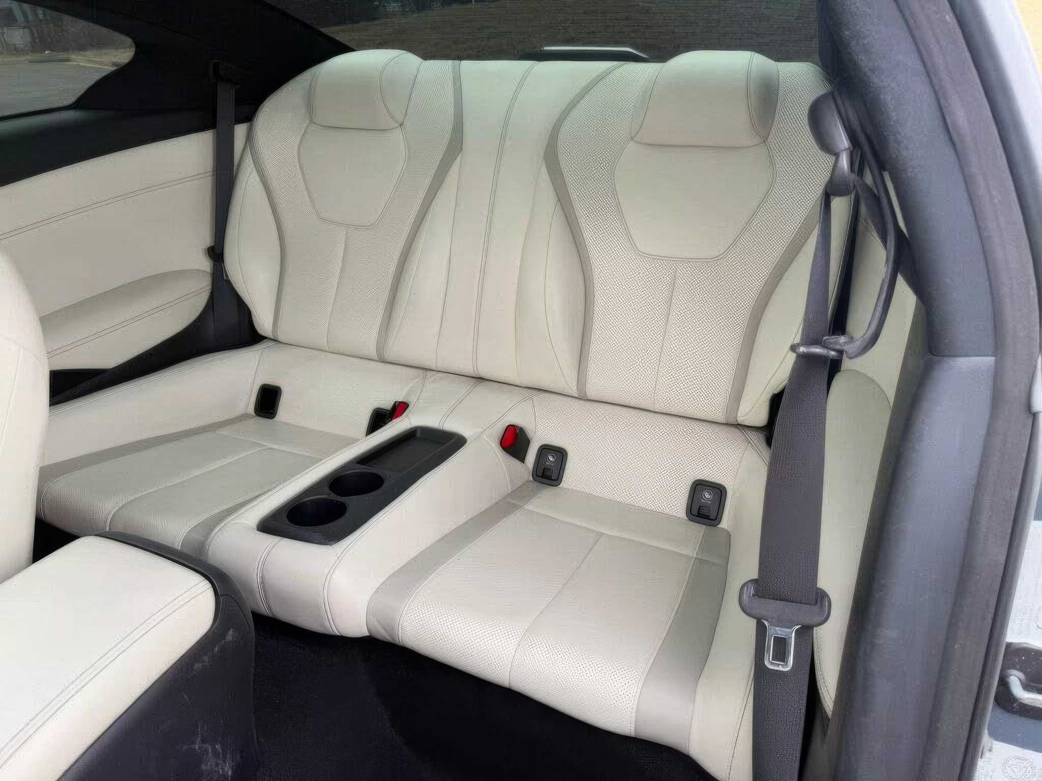 2017 INFINITI Q60 Premium